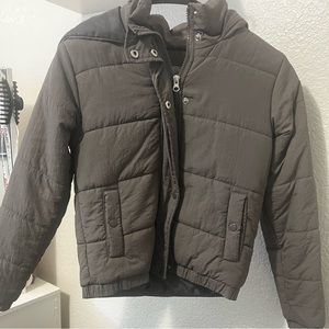 grey puffer jacket